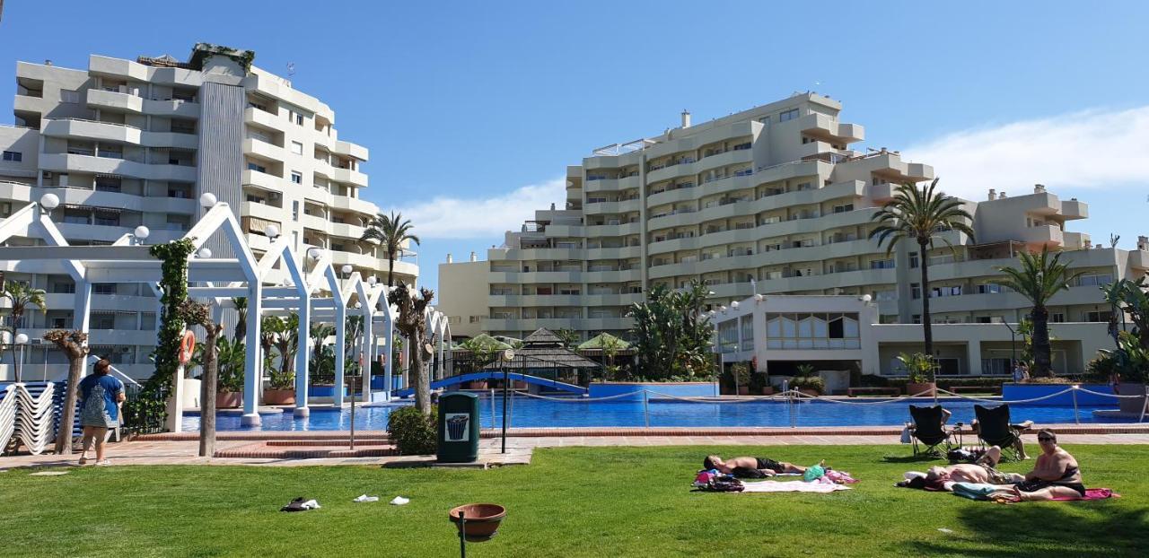 Apartamentos Holidays Benalbeach Бенальмадена Экстерьер фото