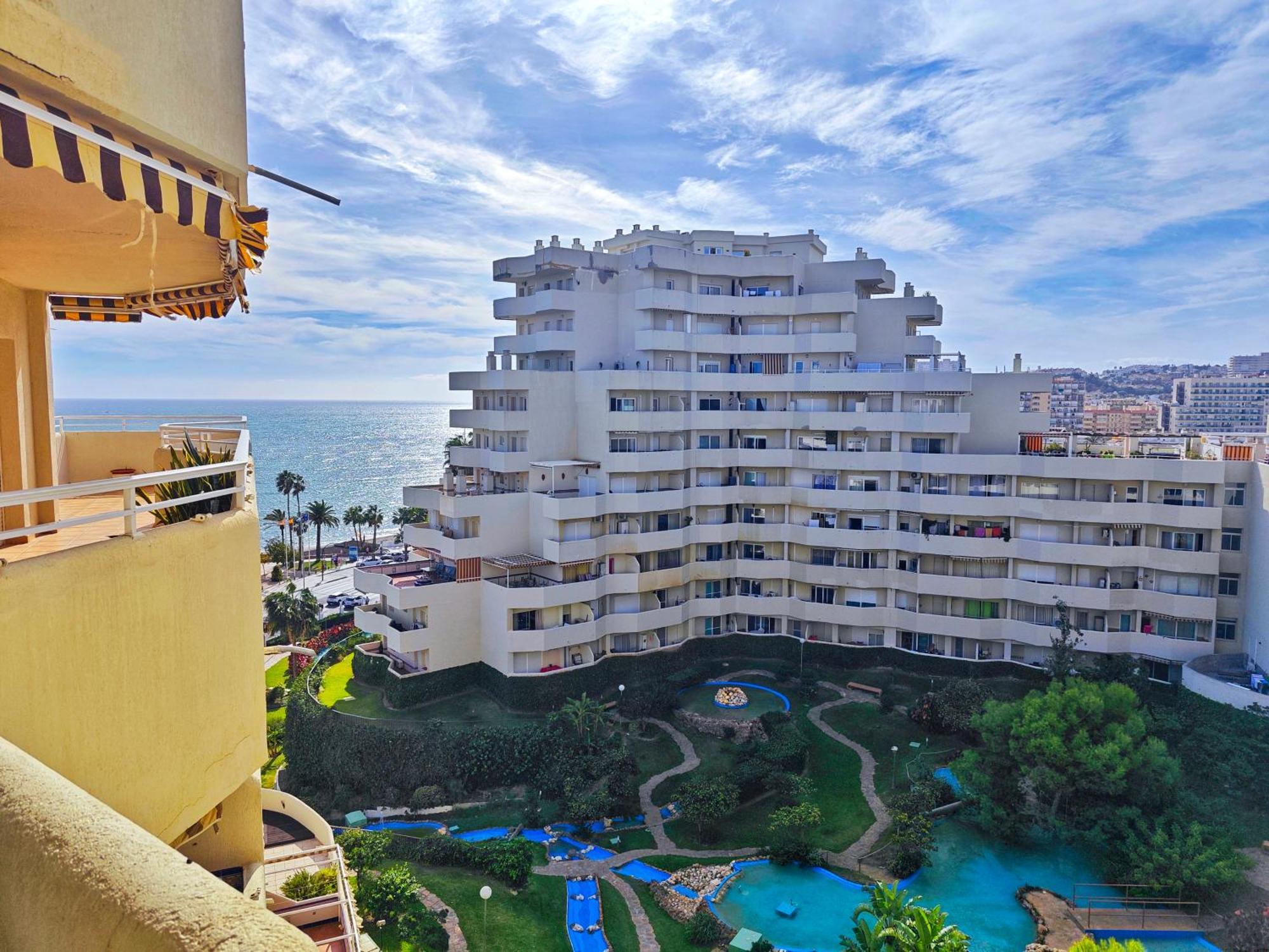 Apartamentos Holidays Benalbeach Бенальмадена Экстерьер фото