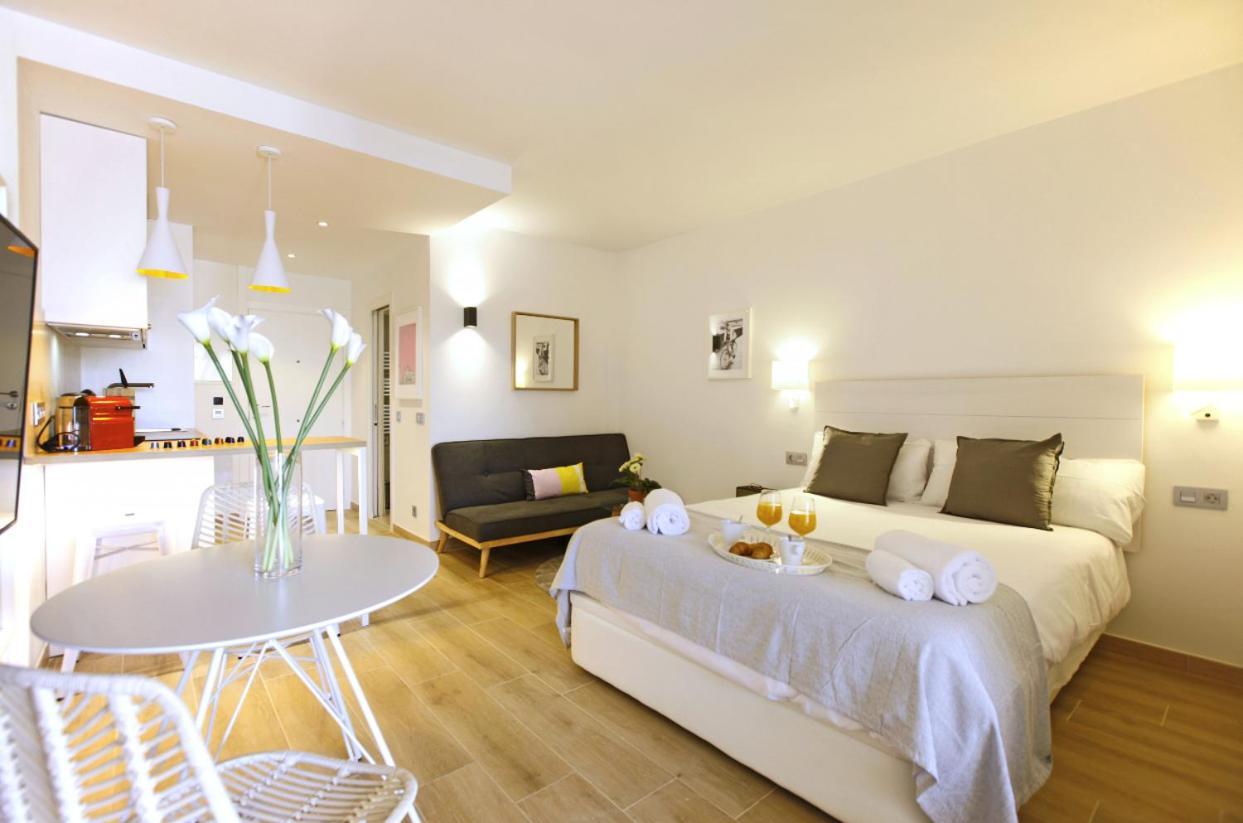 Apartamentos Holidays Benalbeach Бенальмадена Номер фото