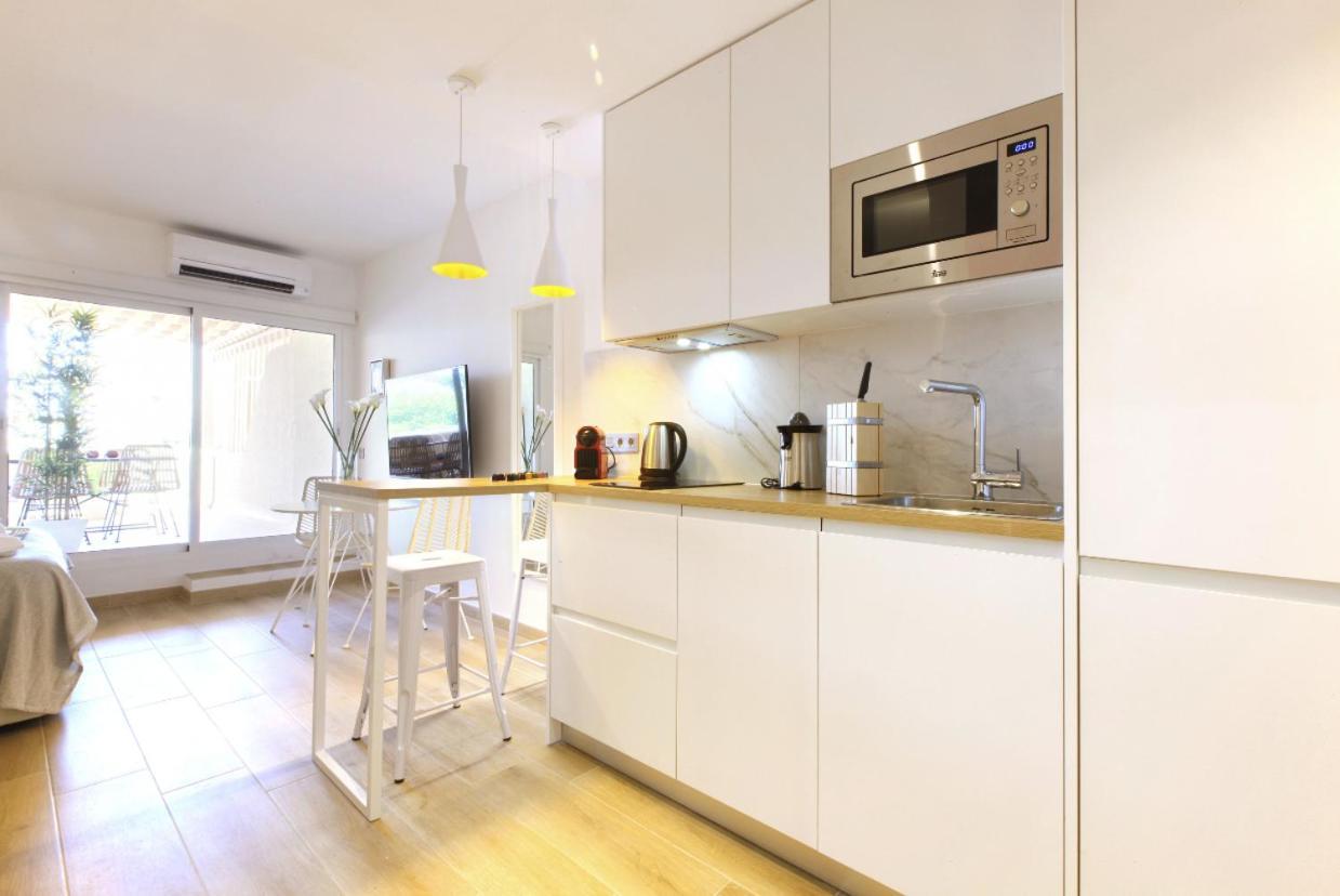 Apartamentos Holidays Benalbeach Бенальмадена Номер фото