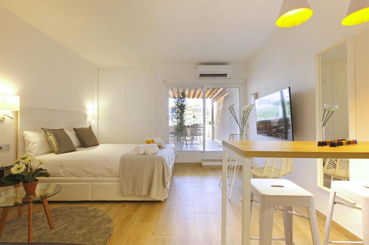 Apartamentos Holidays Benalbeach Бенальмадена Номер фото